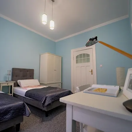 Апартаменты Duzy Apartament - Cichy Zakatek Na Starowce Познань